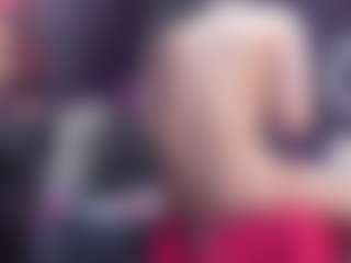 AlmaazGi's Live Sex Cam Show
