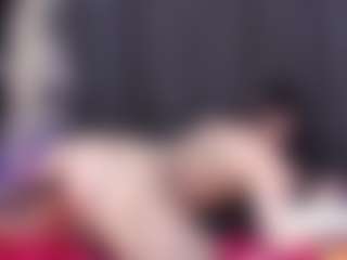 AlmaazGi's Live Sex Cam Show