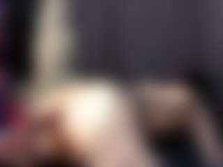 AlmaazGi's Live Sex Cam Show