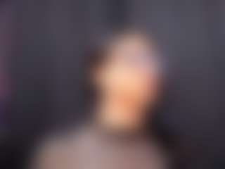 AlmaazGi's Live Sex Cam Show