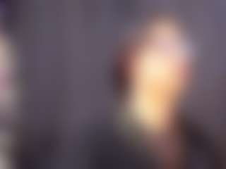 AlmaazGi's Live Sex Cam Show