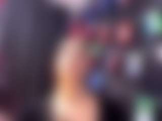 AlmaazGi's Live Sex Cam Show