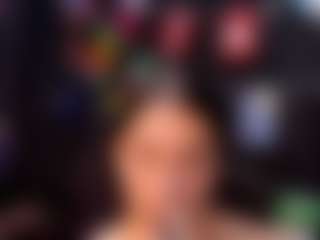 Live cam show with AlmaazGi - Flat Chested on https://playwithruby.com
