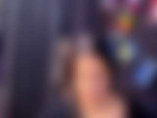 AlmaazGi's Live Sex Cam Show