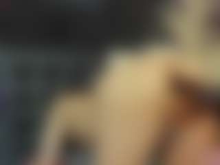 AlmaazGi's Live Sex Cam Show