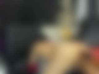AlmaazGi's Live Sex Cam Show