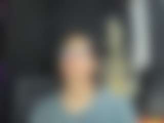 AlmaazGi's Live Sex Cam Show