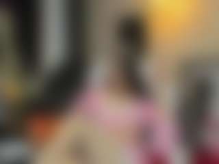 AlmaazGi's Live Sex Cam Show