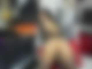 Live cam show with AlmaazGi - White on Milfs Live | colombia