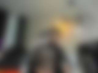 Live cam show with AlmaazGi - Cumshot on CamClone