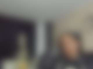 AlmaazGi's Live Sex Cam Show