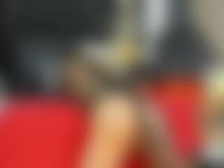 AlmaazGi's Live Sex Cam Show