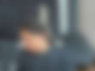 AlmaazGi's Live Sex Cam Show