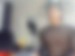 AlmaazGi's Live Sex Cam Show
