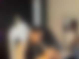 AlmaazGi's Live Sex Cam Show