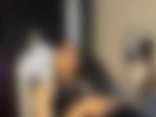AlmaazGi's Live Sex Cam Show