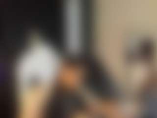 AlmaazGi's Live Sex Cam Show
