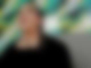 AlmaazGi's Live Sex Cam Show