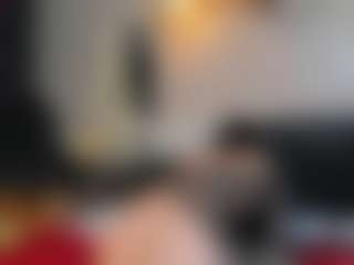 AlmaazGi's Live Sex Cam Show