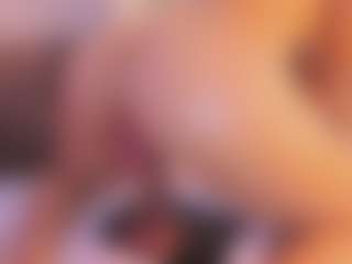 Live cam show with CristallCollin - Moaning on sexytreat.net