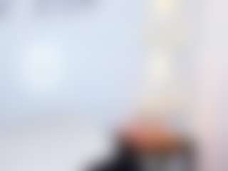 Live cam show with Darly-Ross - Ride Torso on AdultVida.com