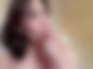 Live cam show with Hanna - Big Tits on Fling VIP Chat
