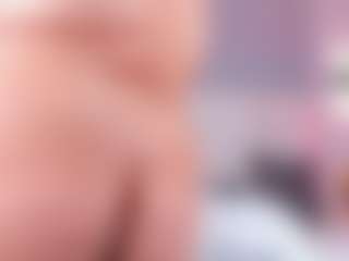 Live cam show with KataThonpson - Granny on Camsoda