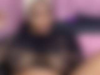Live cam show with CaramelSassy - Lovense on iamadamtest123.com
