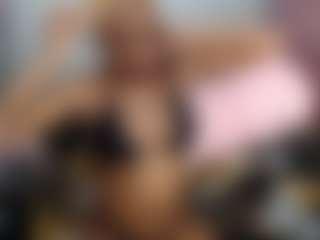 Live cam show with Hungrylexx - Gape on slutload