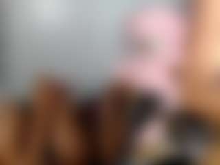 Live cam show with Hungrylexx - Eating Pussy on CSO-WL