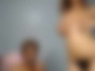 Live cam show with Hungrylexx - Eating Pussy on slutload