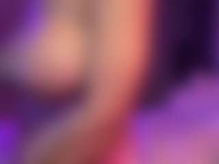 Live cam show with LunaCarmel - Biracial on Camsoda
