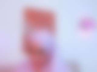 Live cam show with Malika-Noor - Gray Eyes on Gym Cam Girls