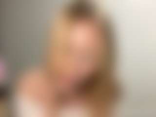 MelonieTrent's Live Sex Cam Show