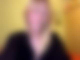 Live cam show with MelonieTrent - Dildo Or Vibrator on Nude Chat * 1 On 1 Webcam Sex * Live Cam Show