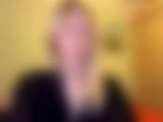 Live cam show with MelonieTrent - Moaning on AdultVida.com