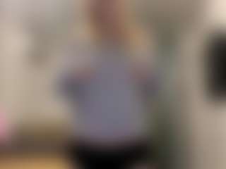 MelonieTrent's Live Sex Cam Show
