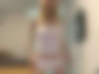 MelonieTrent's Live Sex Cam Show