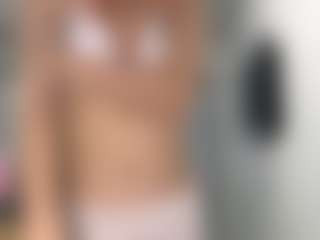 Live cam show with MelonieTrent - Big Tits on AdultVida.com