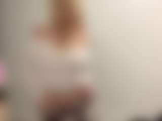 MelonieTrent's Live Sex Cam Show