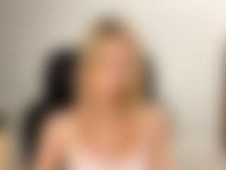 MelonieTrent's Live Sex Cam Show