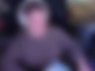 Live cam show with SofiaAdams - Shower on Soda Cam