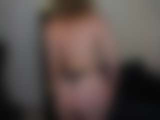 VivienVance18's Live Sex Cam Show