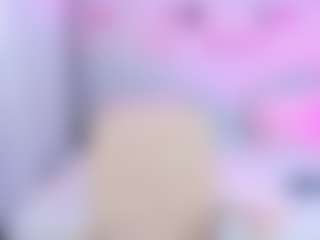 Live cam show with Alexis-James - Camel Toe on Camsoda