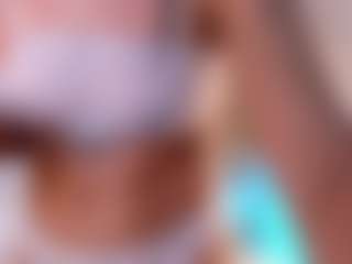AylinLove's Live Sex Cam Show