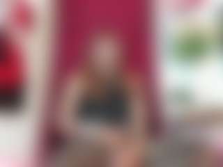 Live cam show with Bianca-Antonelli - Drinking on CamwithHer