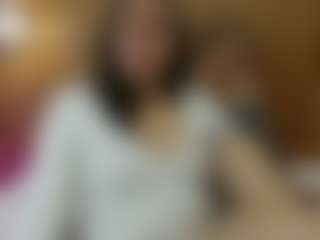 Live cam show with Iris-bloom69 - Anal on TeamSkeetLive