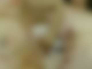 Live cam show with Iris-bloom69 - Lush on Camsoda