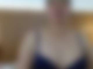 Live cam show with Iris-bloom69 - Brown Eyes on Camsoda