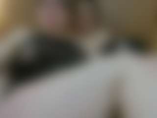 Iris-bloom69's Live Sex Cam Show